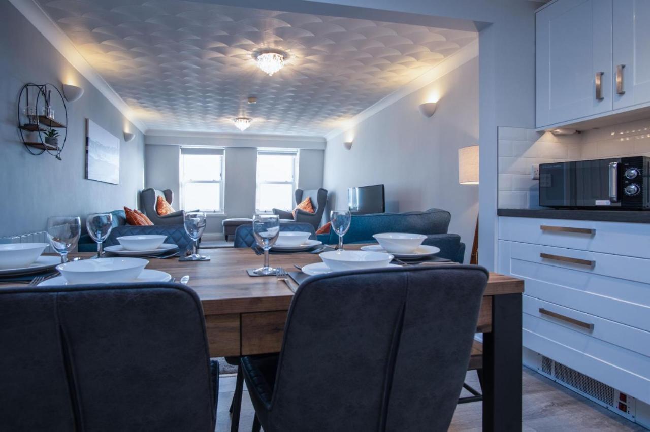North Beach Heights - 2 Bedroom Penthouse - Tenby Exterior photo